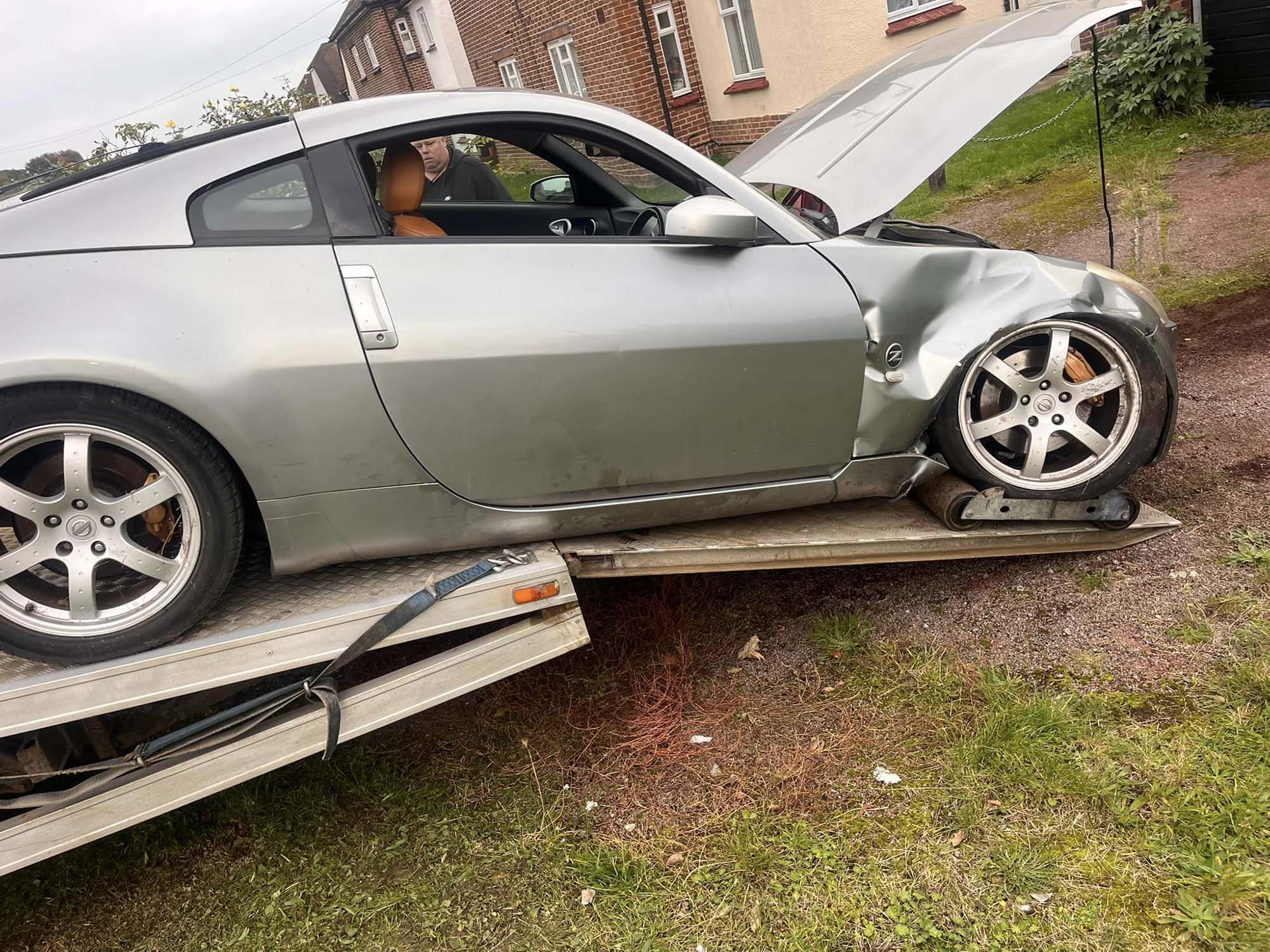 Crashed Nissan 350z